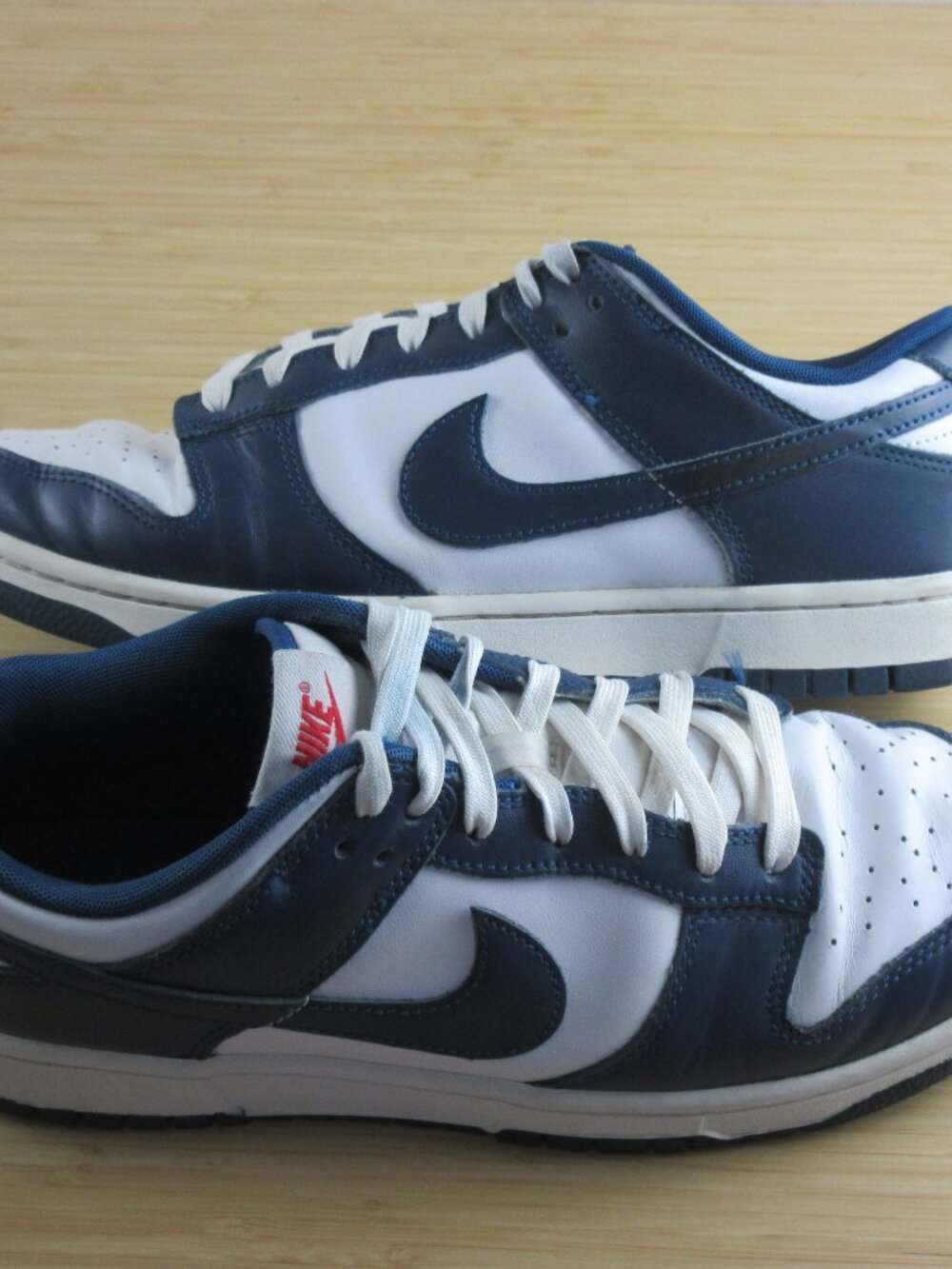 Nike Dunk Men's Navy Blue White Lace Up Sneakers Size 10 EUC